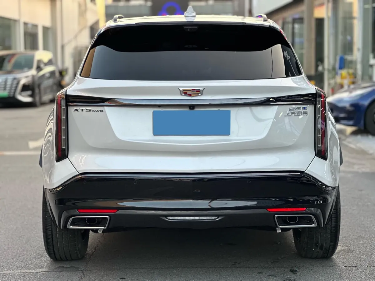 2025 Cadillac XT5 2.0T 237HP L4 9AT,autocango,china used car exporter,china ev exporter,chinese used car exporter,chinese used ev exporter