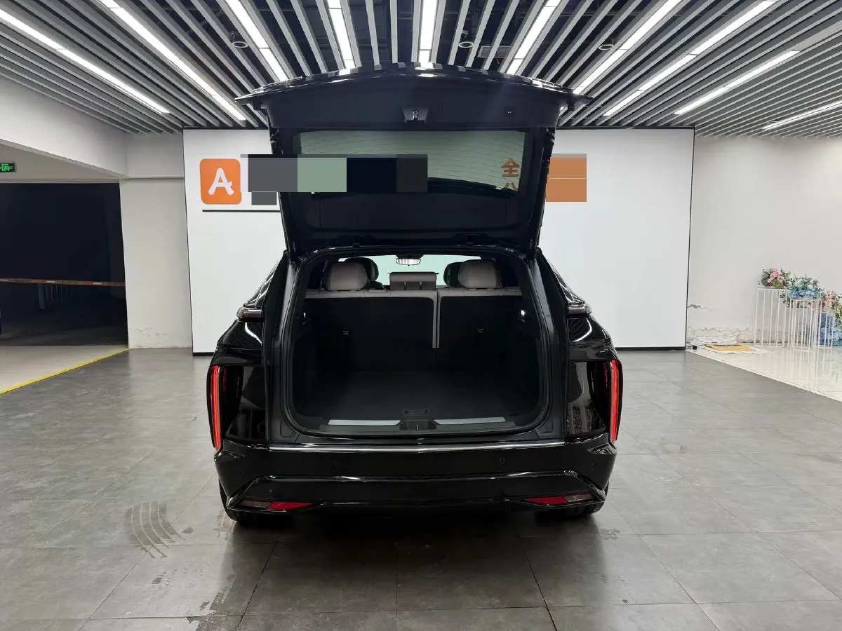 2022 Cadillac IQ Lyriq BEV 95.7KWH,autocango,china used car exporter,china ev exporter,chinese used car exporter,chinese used ev exporter