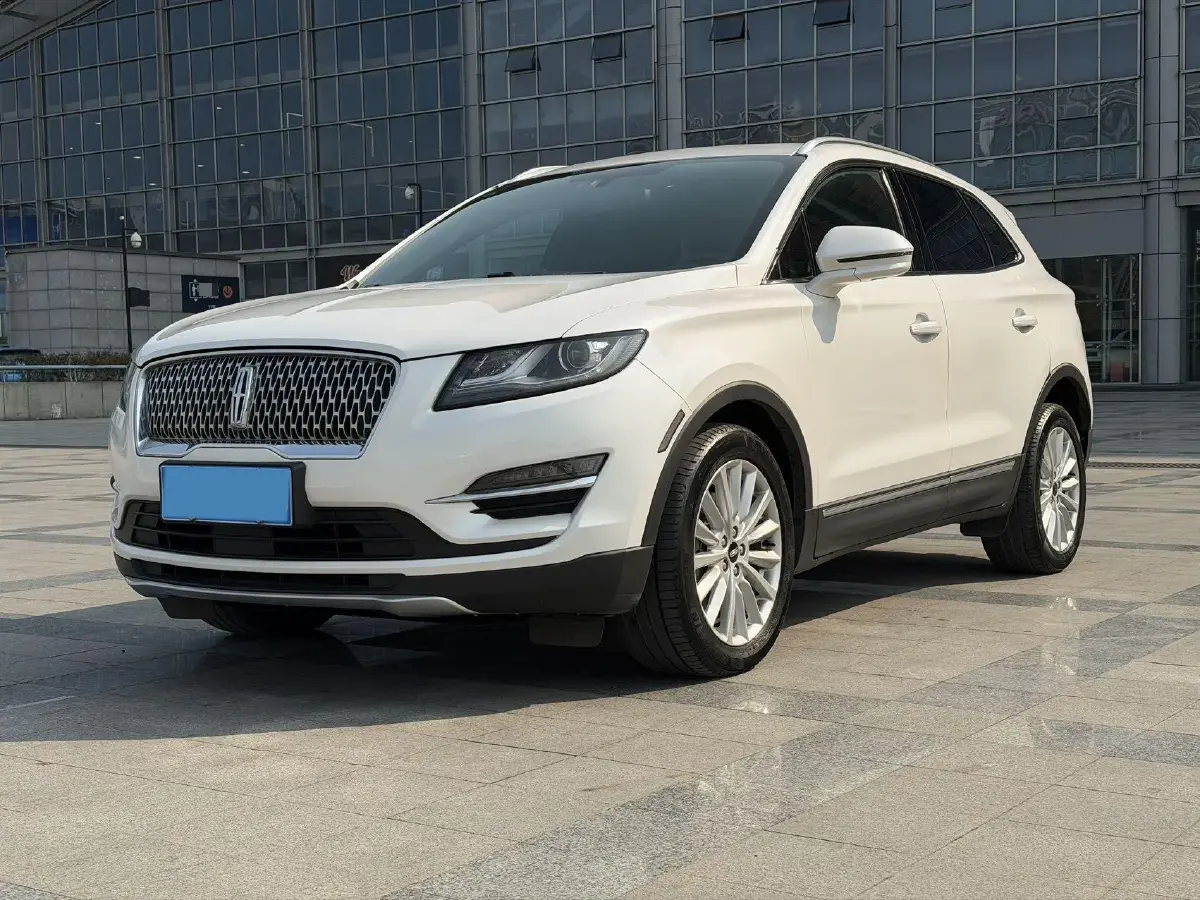 2019 Lincoln MKC 2.0T 203HP L4 6AT