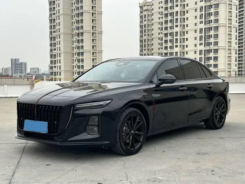 2025 HongQi H5 2.0T 224HP L4 8AT