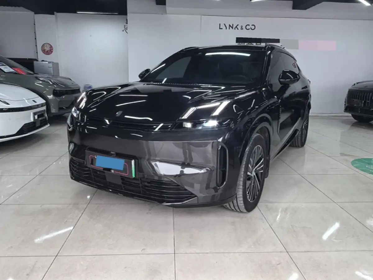 2025 LYNK&CO 08 EM-P 1.5T 163HP L4 3DHT PHEV 21.2KWH