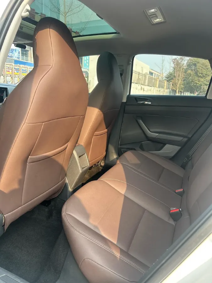 2021 Bestune T55 1.5T 169HP L4 7DCT,autocango,china used car exporter,china ev exporter,chinese used car exporter,chinese used ev exporter