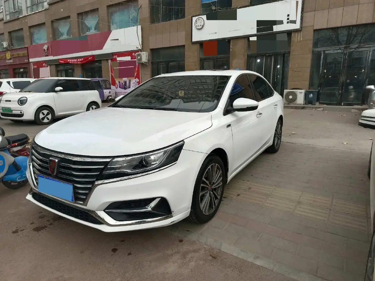 2020 Roewe i6 1.6L 125HP L4 5MT
