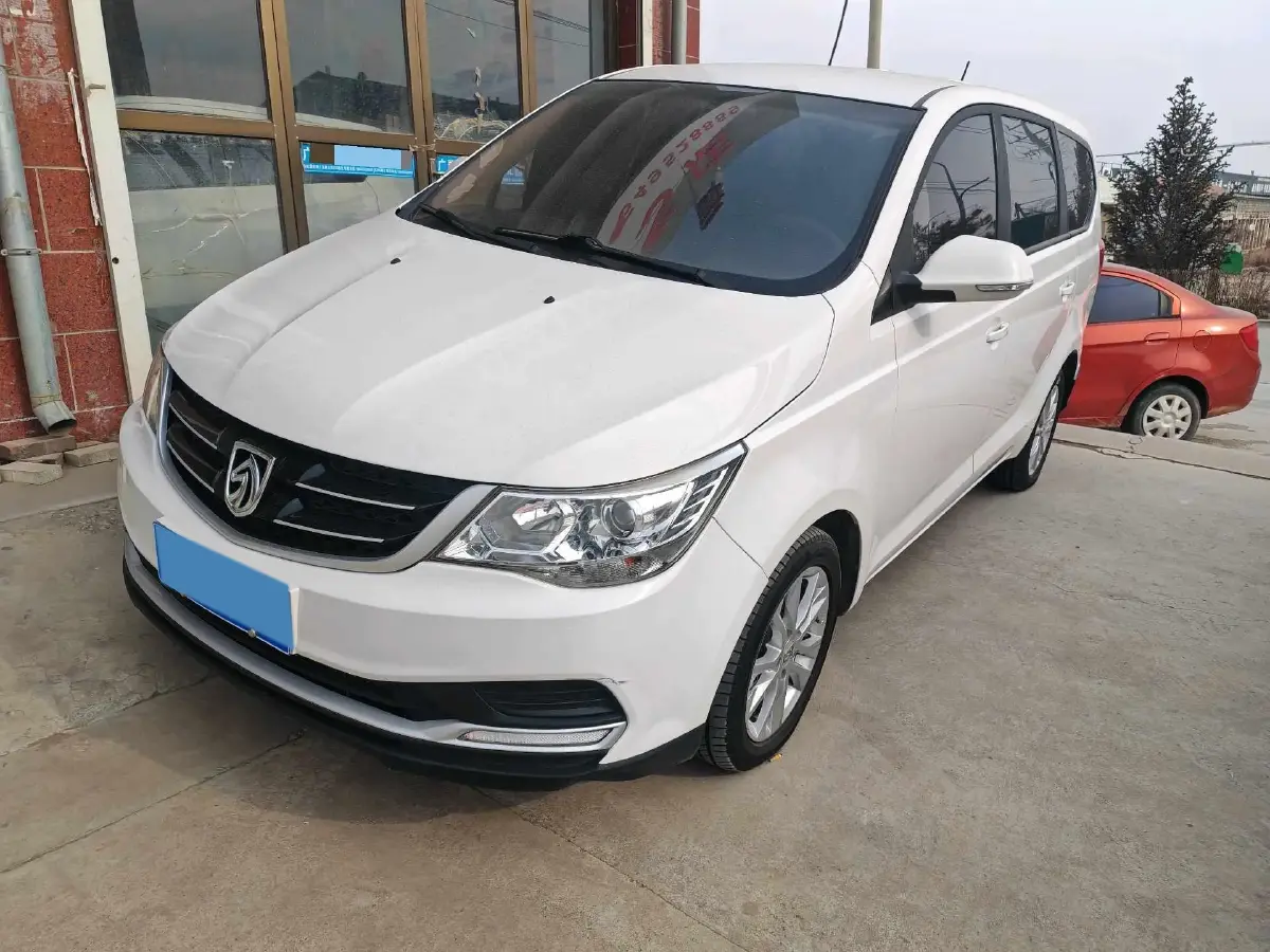 2016 BaoJun 730 1.5L 112HP L4 5MT