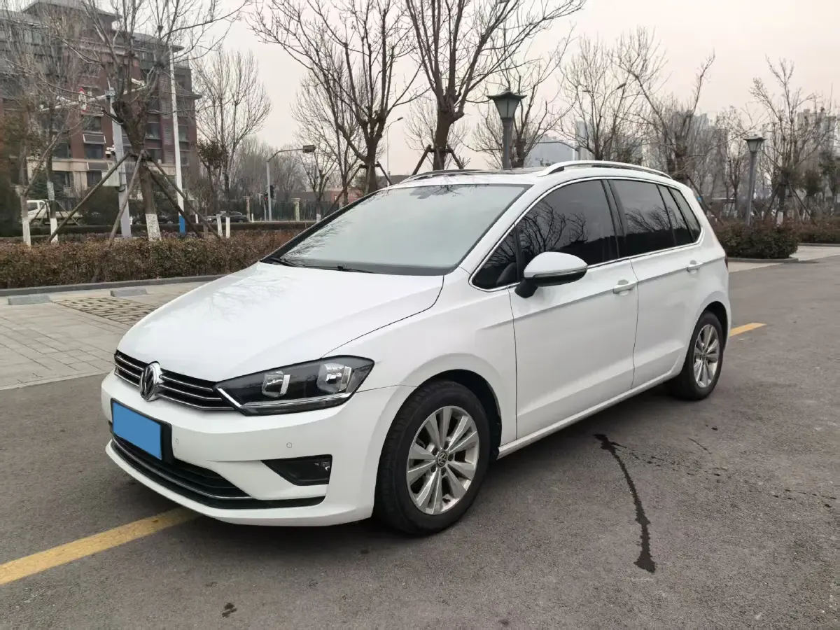 2018 Volkswagen Golf Sportsvan 1.4T 131HP L4 7DCT