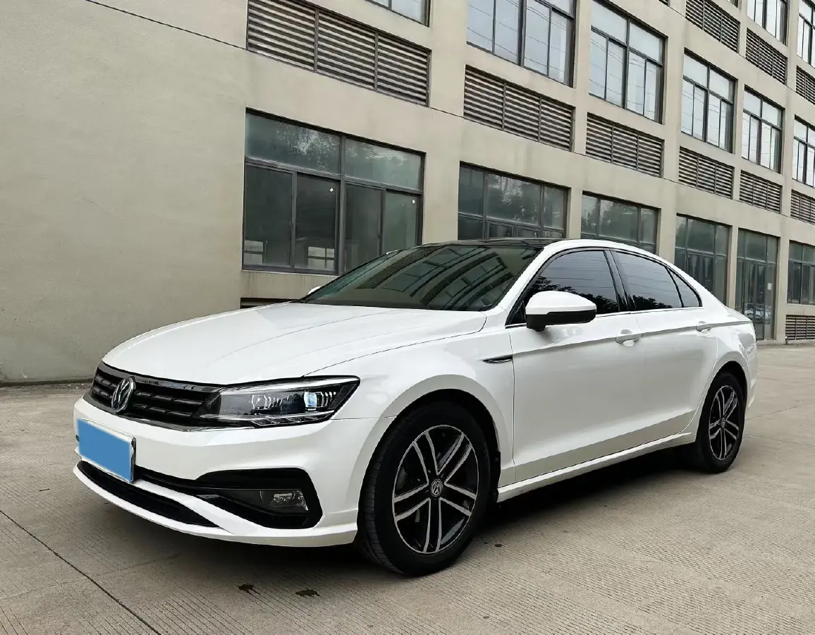 2019 Volkswagen Passat 1.4T 150HP L4 7DCT