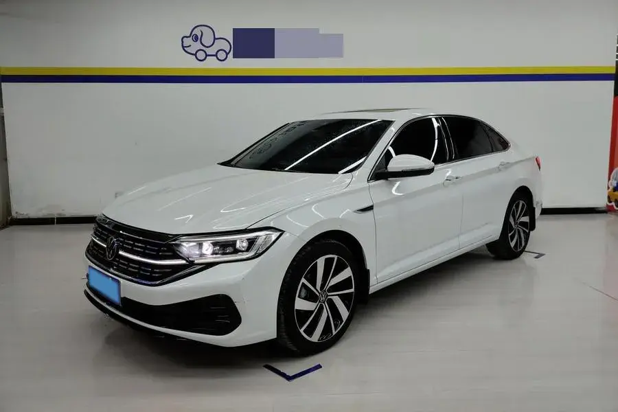 2023 Volkswagen Sagitar 1.5T 160HP L4 7DCT