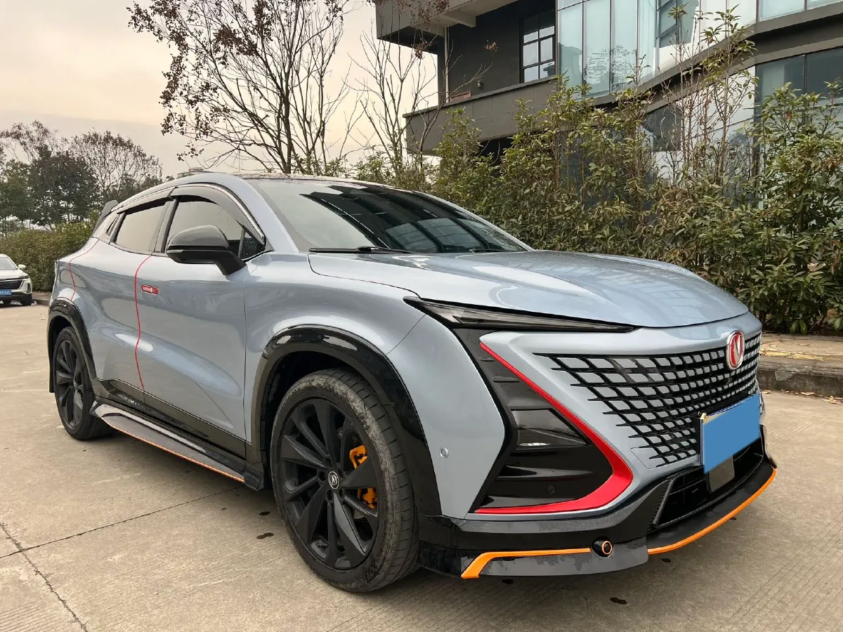 2022 ChangAn UNI-T 1.5T 188HP L4 7DCT,autocango,china used car exporter,china ev exporter,chinese used car exporter,chinese used ev exporter