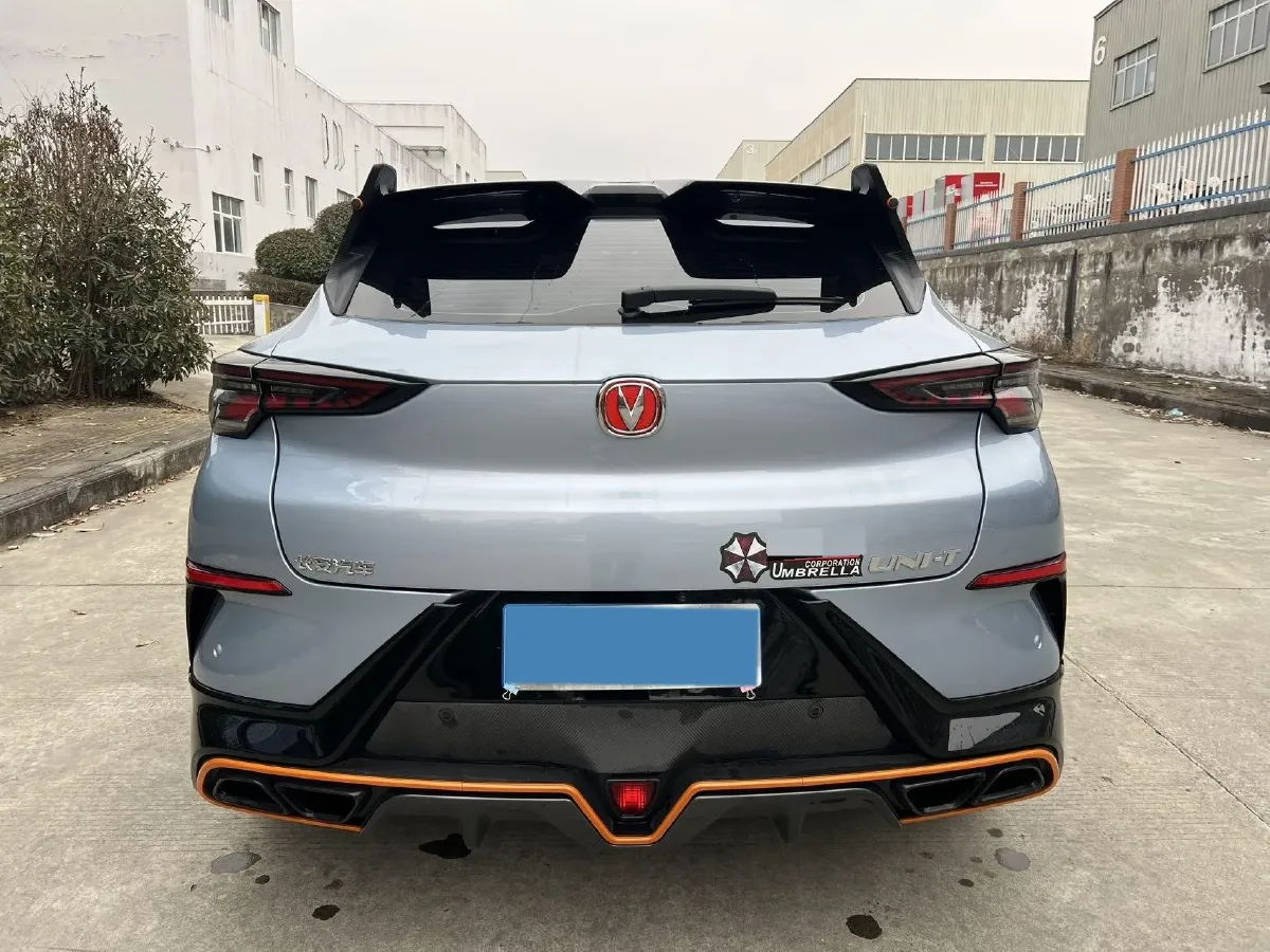 2022 ChangAn UNI-T 1.5T 188HP L4 7DCT,autocango,china used car exporter,china ev exporter,chinese used car exporter,chinese used ev exporter