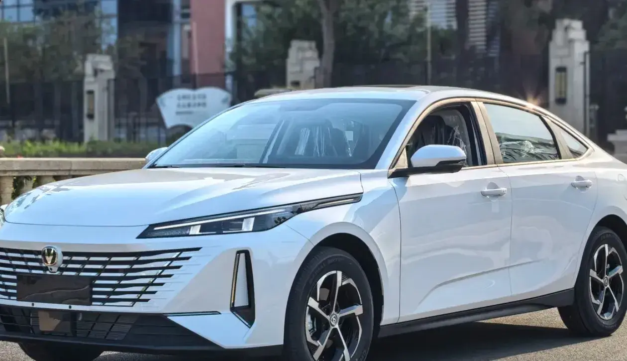 2025 ChangAn Eado 1.5T 192HP L4 7DCT