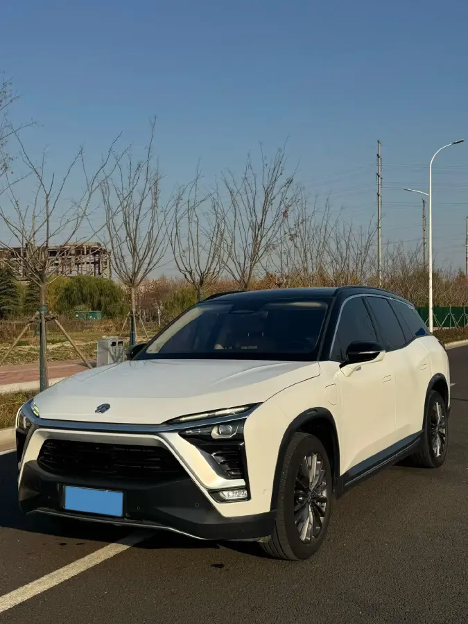2018 NIO ES8 BEV 70KWH