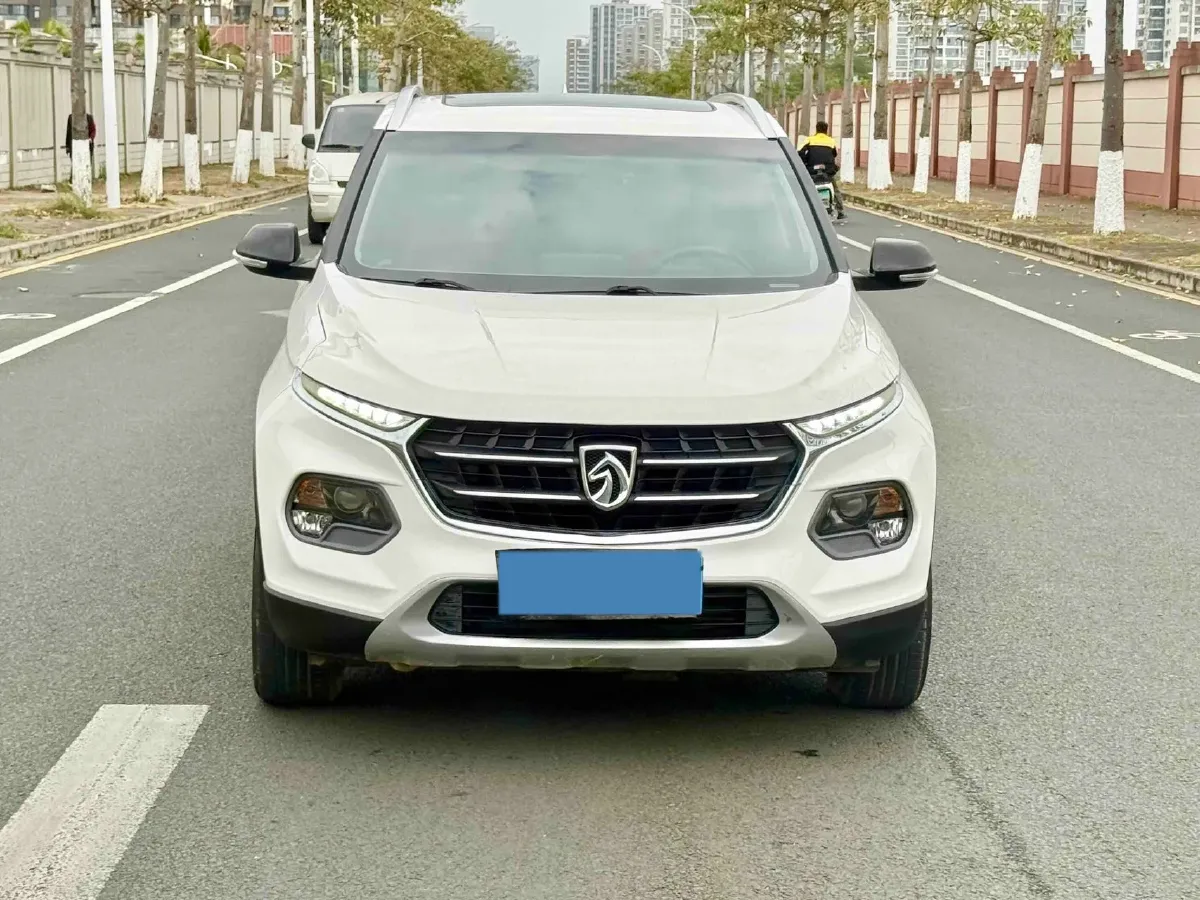 2018 KaiYi E3 1.6L 110HP L4 5MT,autocango,china used car exporter,china ev exporter,chinese used car exporter,chinese used ev exporter