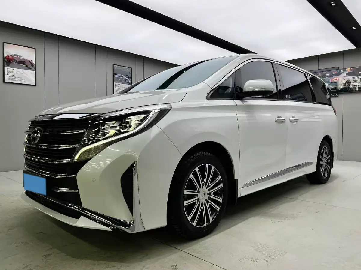 2021 GAC Trumpchi M8 2.0T 252HP L4 8AT