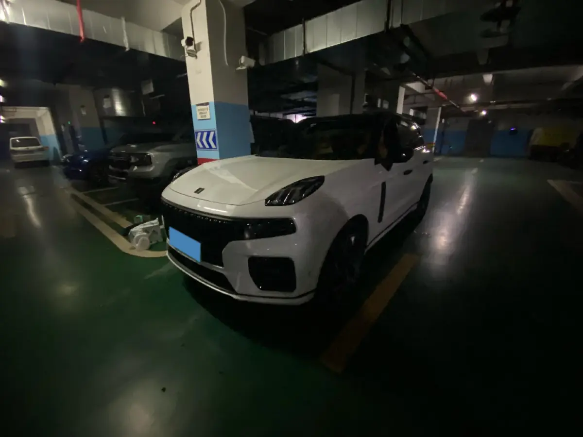 2021 LYNK&CO 09 EM-P 2.0T 254HP L4 8AT PHEV 18.83KWH