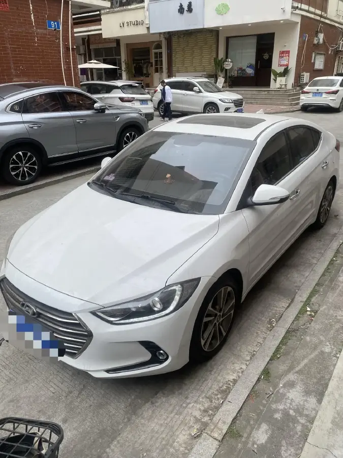 2016 Hyundai Elantra 1.6L 130HP L4 6AT