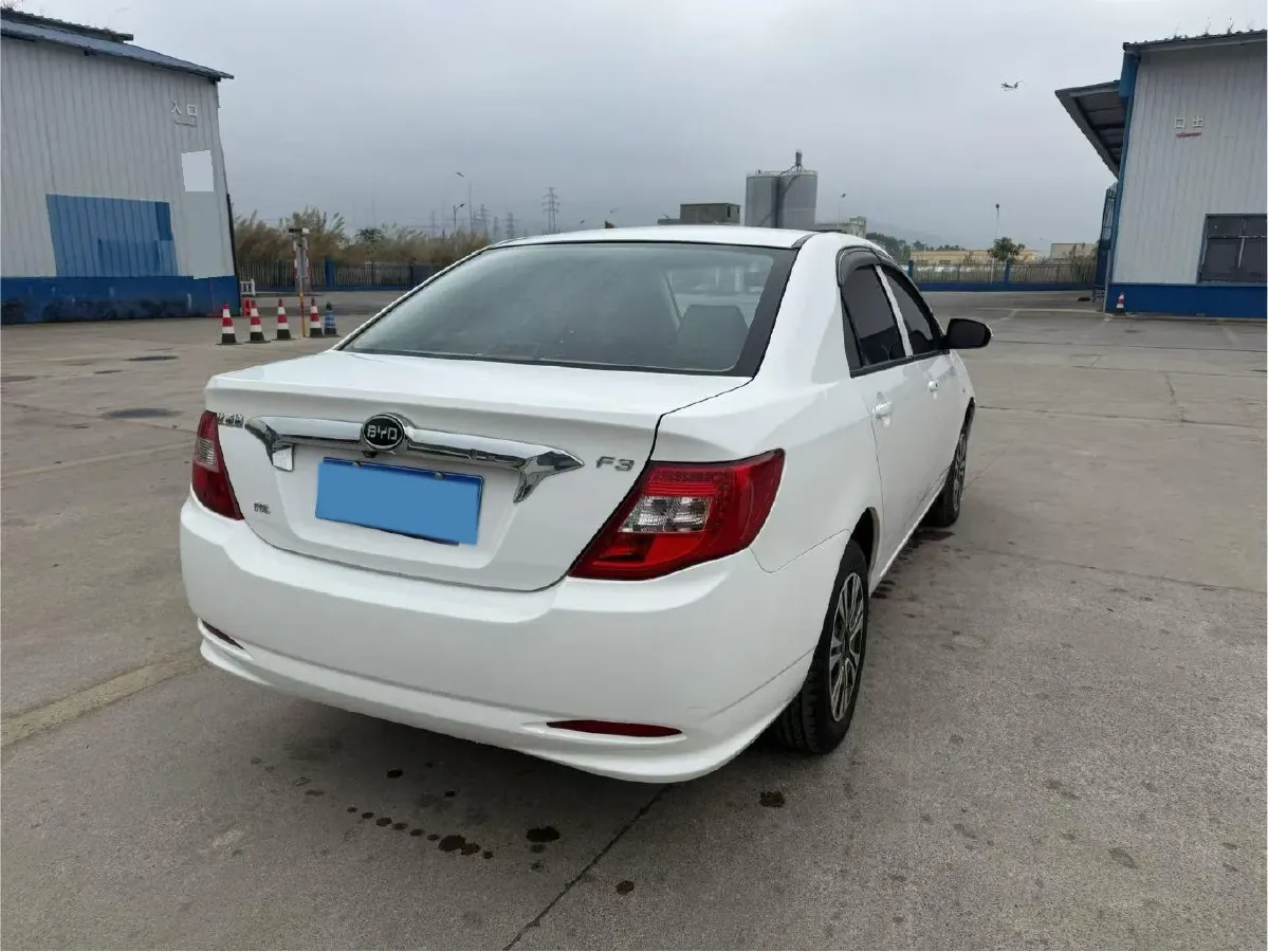 2015 BYD F3 1.5L 109HP L4 5MT,autocango,china used car exporter,china ev exporter,chinese used car exporter,chinese used ev exporter