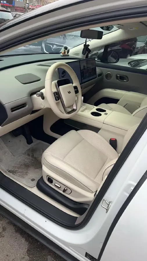 2025 Li i8 BEV,autocango,china used car exporter,china ev exporter,chinese used car exporter,chinese used ev exporter