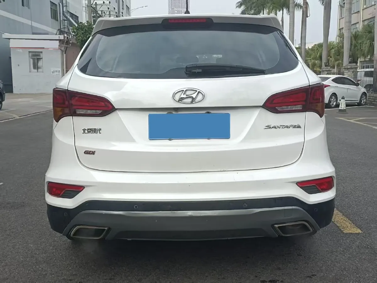 2017 Hyundai Santafe 2.4L 189HP L4 6AT,autocango,china used car exporter,china ev exporter,chinese used car exporter,chinese used ev exporter