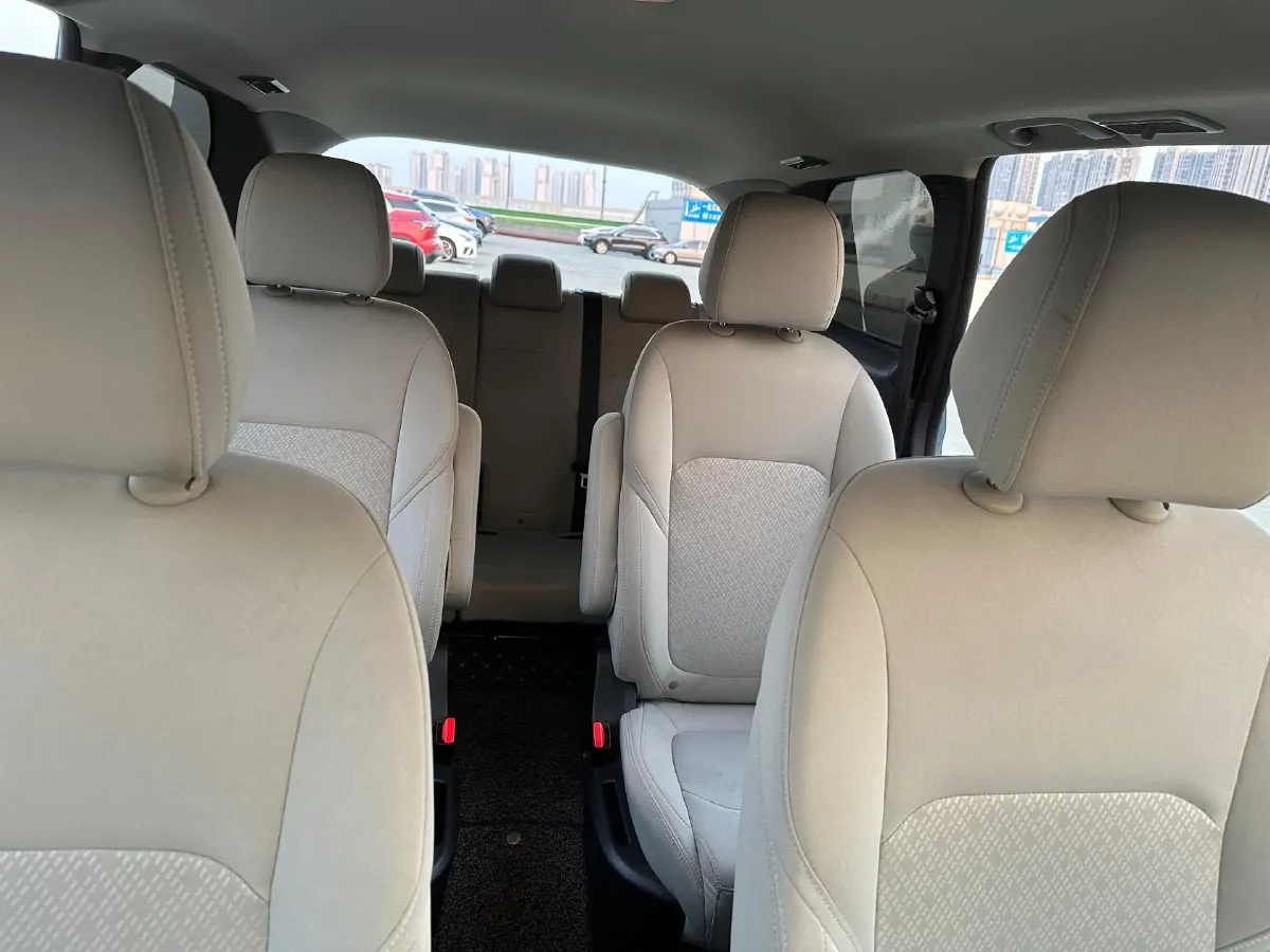 2020 MAXUS Euniq 5 BEV 52.5KWH,autocango,china used car exporter,china ev exporter,chinese used car exporter,chinese used ev exporter