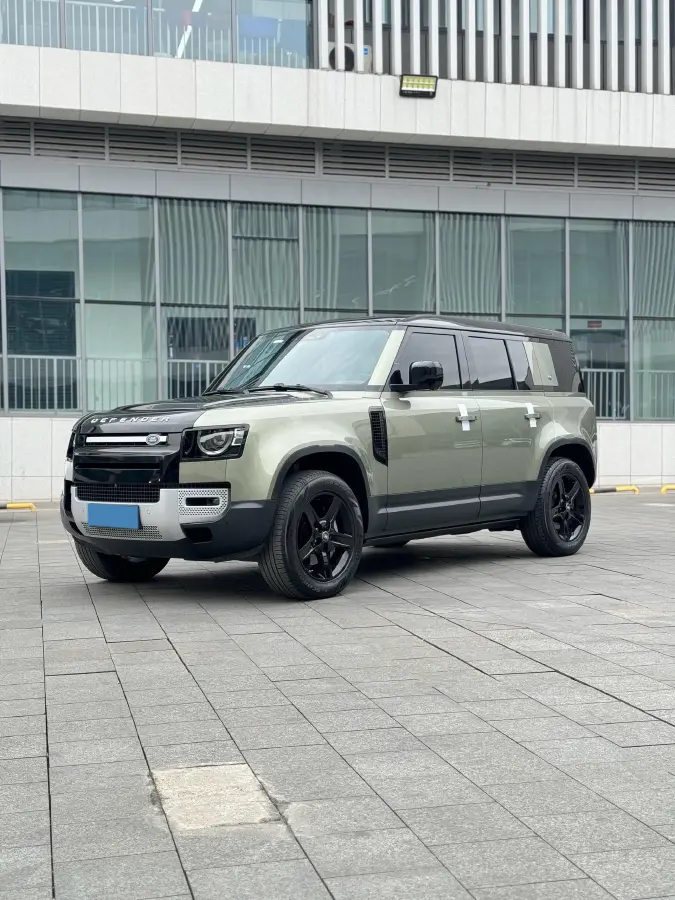 2020 Land Rover Defender 3.0T 400HP L6 8AT