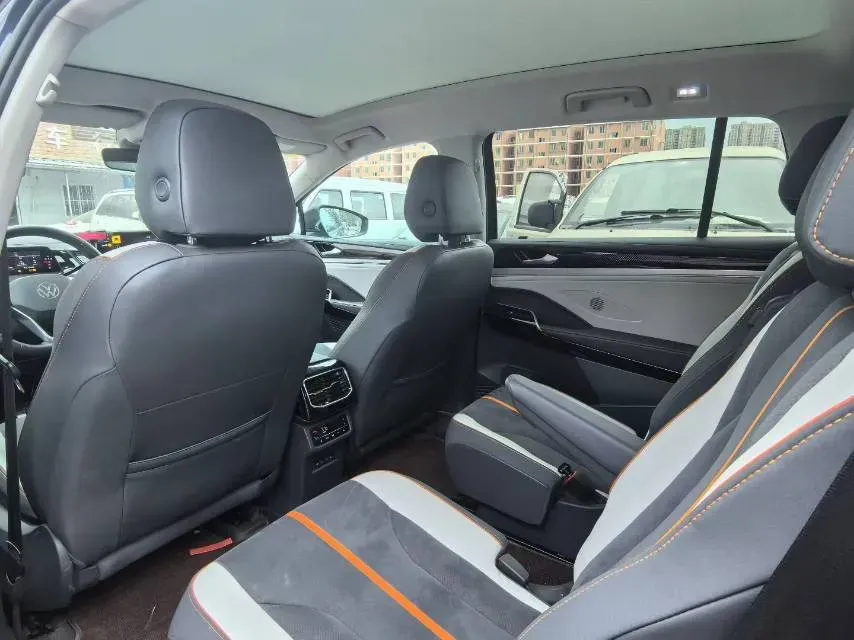 2022 ARCFOX αT BEV 94.5KWH,autocango,china used car exporter,china ev exporter,chinese used car exporter,chinese used ev exporter