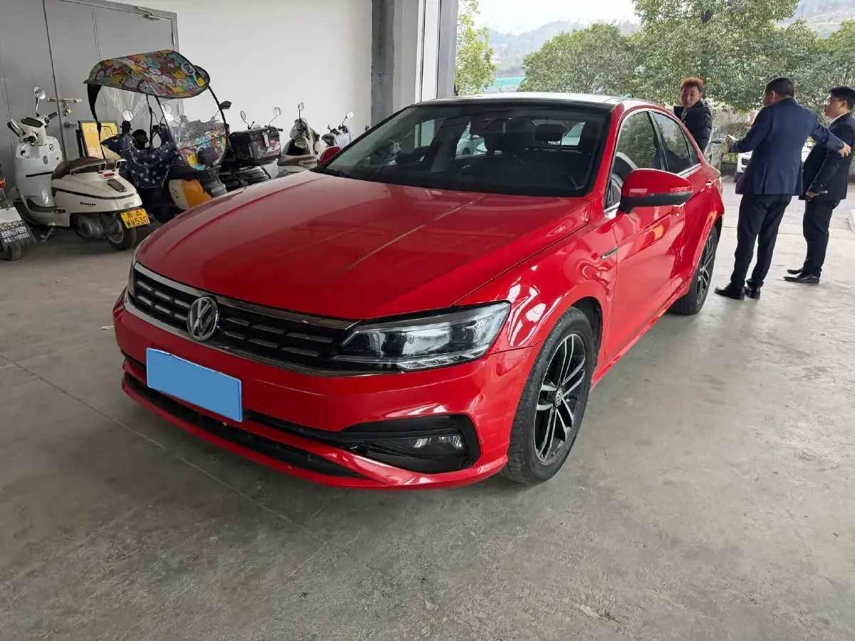 2019 Volkswagen Passat 1.4T 150HP L4 7DCT