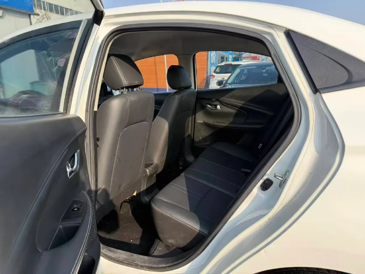 2019 ChangAn Alsvin 1.5L 107HP L4 5DCT,autocango,china used car exporter,china ev exporter,chinese used car exporter,chinese used ev exporter