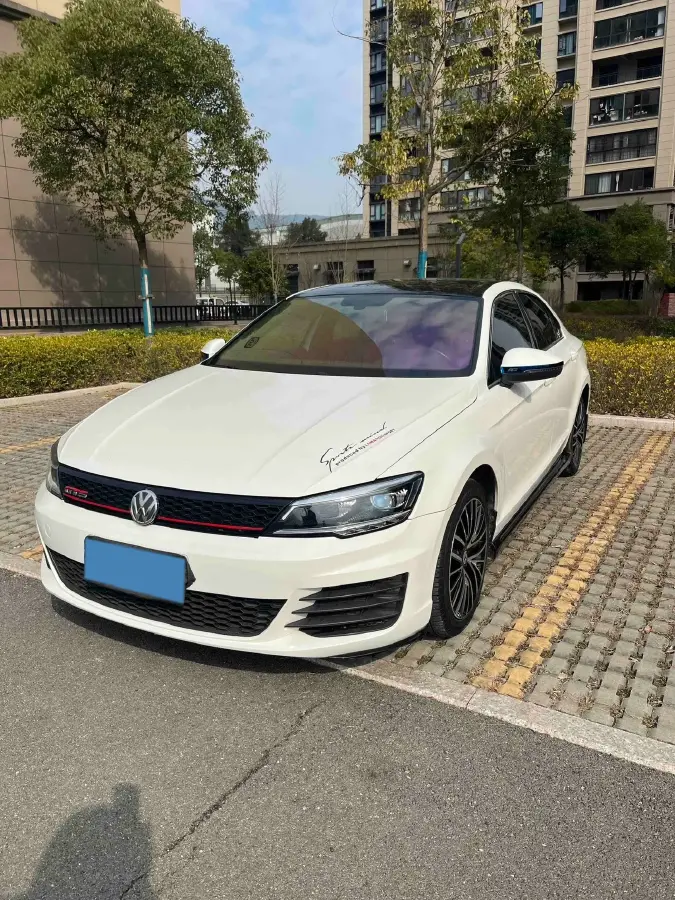 2019 Volkswagen Passat 1.4T 150HP L4 7DCT