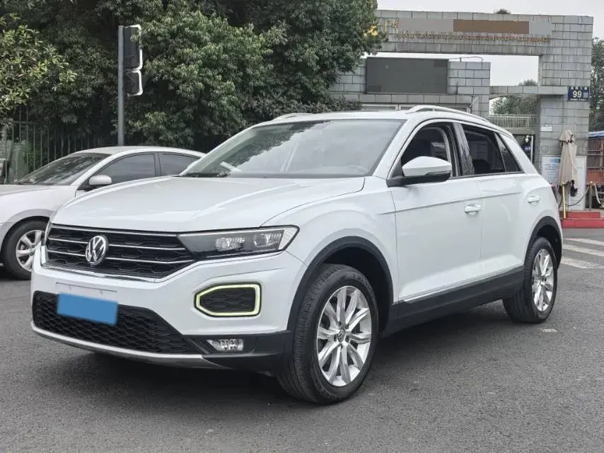 2020 Volkswagen T-Roc 1.4T 150HP L4 7DCT