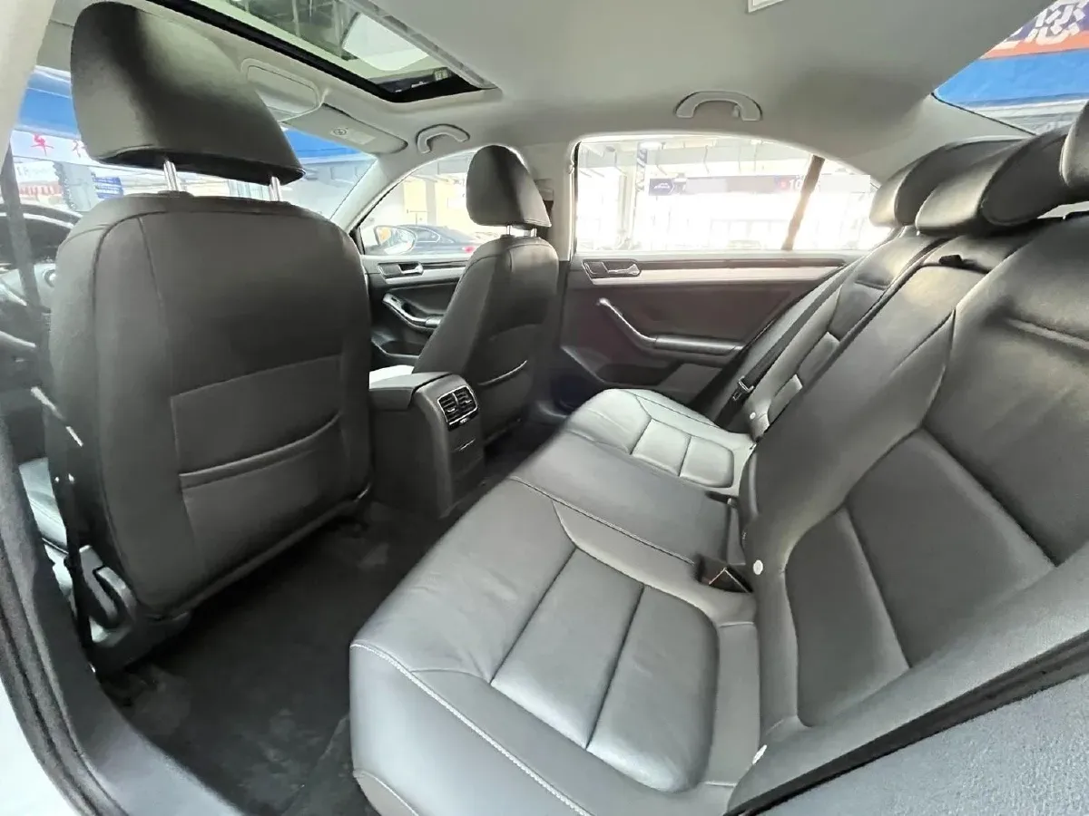 2018 KingLong KaiTe 2.3T 110HP L4 5MT,autocango,china used car exporter,china ev exporter,chinese used car exporter,chinese used ev exporter