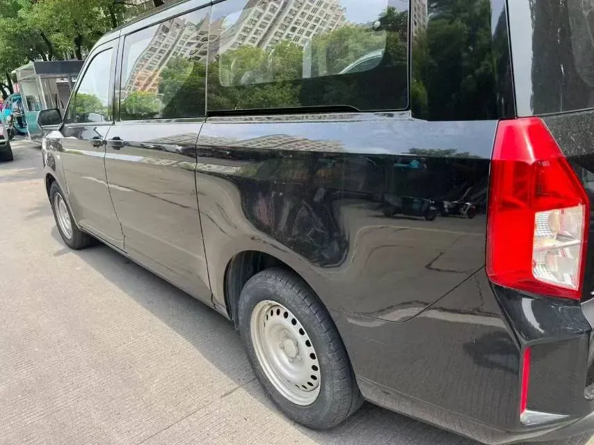 2022 WuLing ZhengChen 2.0L 136HP L4 6MT,autocango,china used car exporter,china ev exporter,chinese used car exporter,chinese used ev exporter