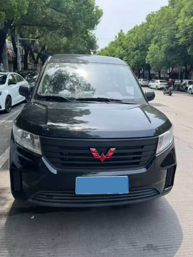 2022 WuLing ZhengChen 2.0L 136HP L4 6MT,autocango,china used car exporter,china ev exporter,chinese used car exporter,chinese used ev exporter