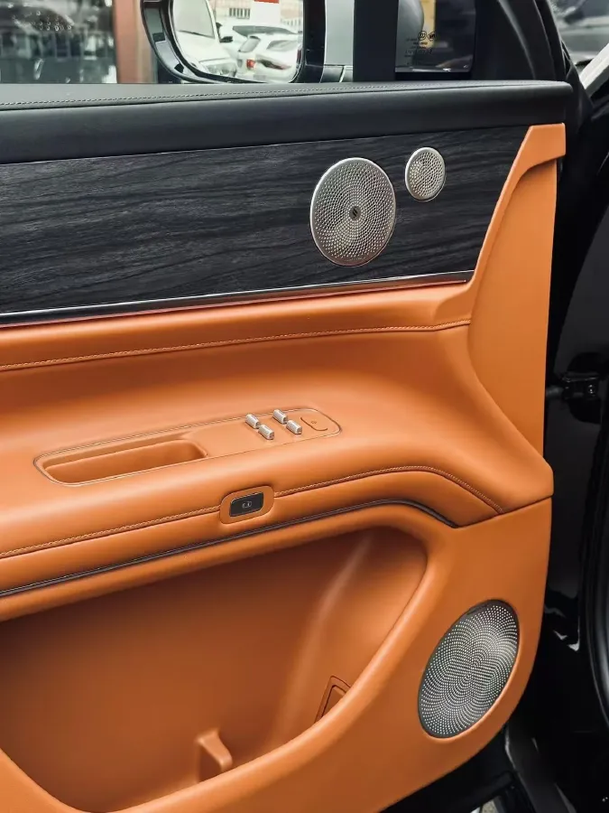 2024 AITO AITO M9 1.5T 152HP L4 REEV 42KWH,autocango,china used car exporter,china ev exporter,chinese used car exporter,chinese used ev exporter