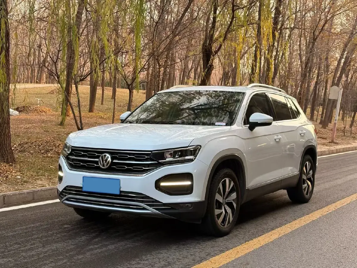 2019 Jeep Cherokee 2.0T 234HP L4 9AT