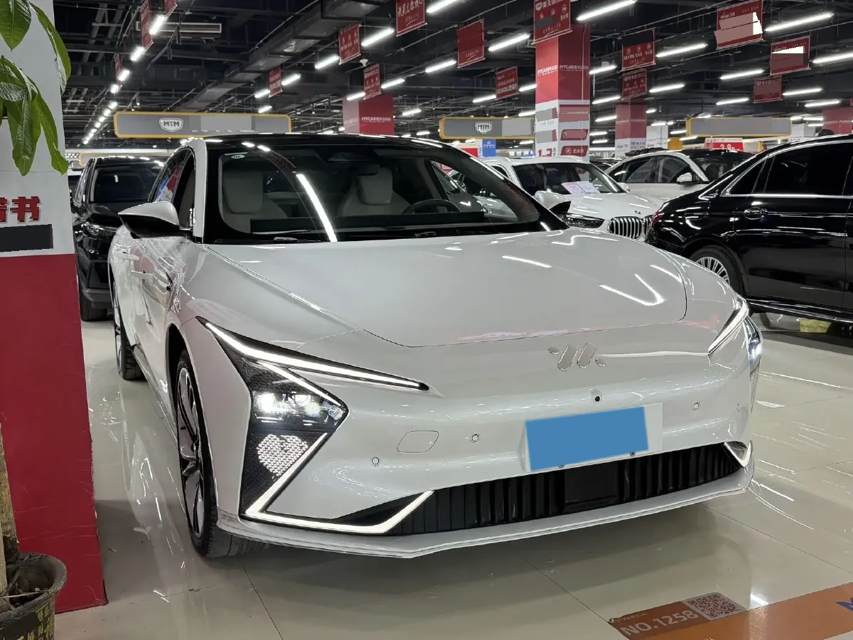 2022 IM L7 BEV 90KWH,autocango,china used car exporter,china ev exporter,chinese used car exporter,chinese used ev exporter