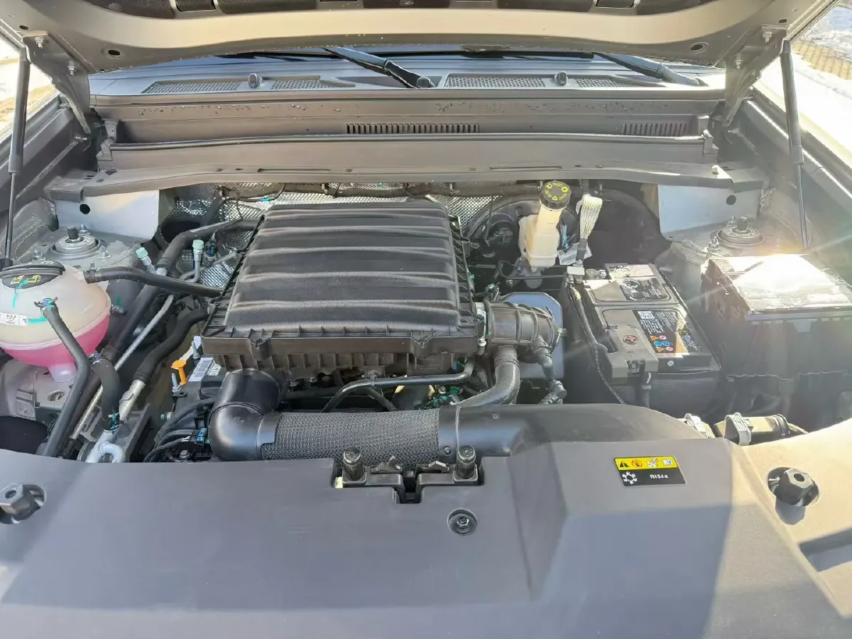 2025 Jetour Traveller 1.5T 184HP L4 7DCT,autocango,china used car exporter,china ev exporter,chinese used car exporter,chinese used ev exporter