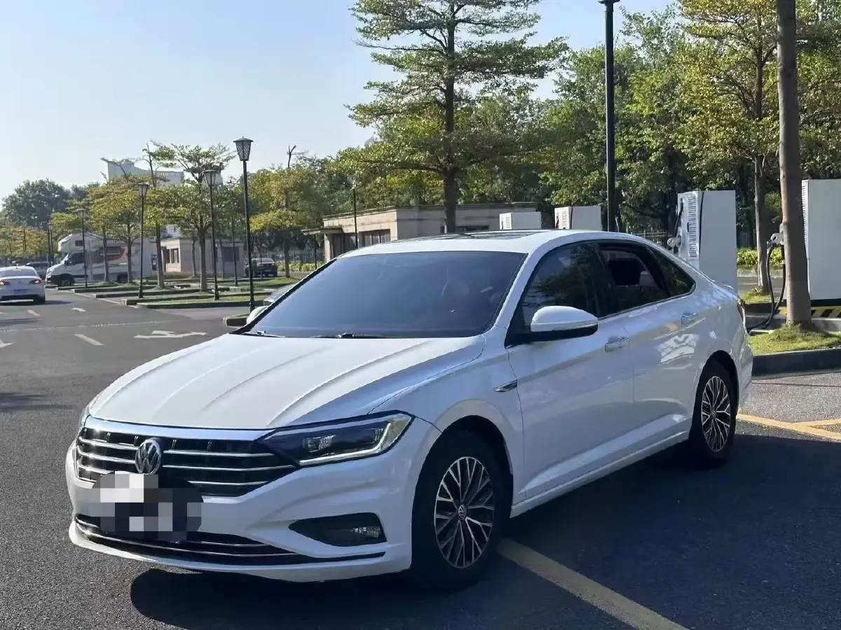 2021 Volkswagen Sagitar 1.4T 150HP L4 7DCT