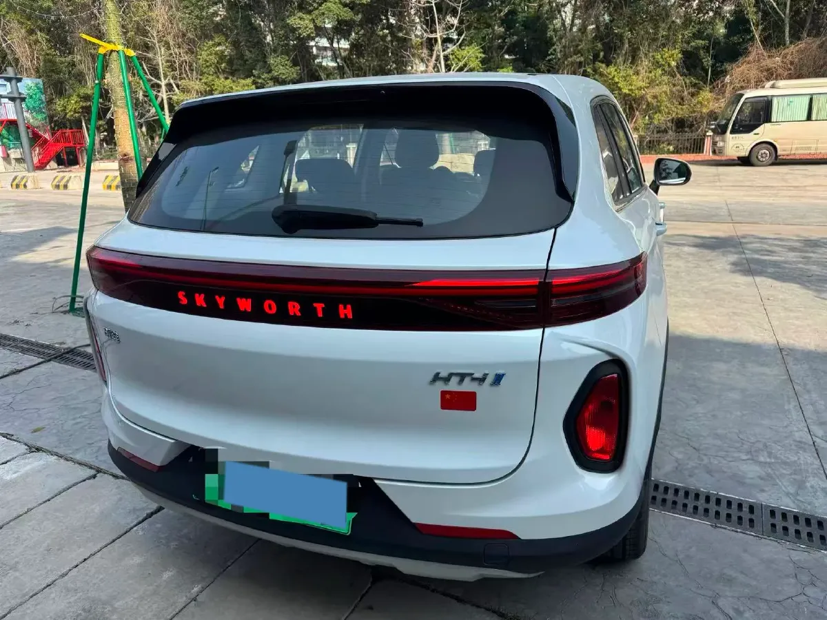 2023 Skyworth HT-i 1.5L 110HP L4 E-CVT PHEV 32.76KWH,autocango,china used car exporter,china ev exporter,chinese used car exporter,chinese used ev exporter