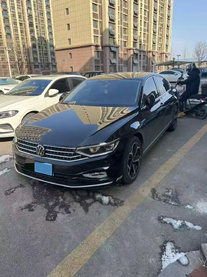 2024 Volkswagen Magotan 2.0T 186HP L4 7DCT