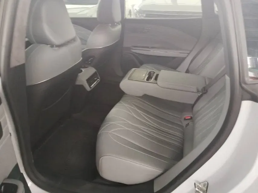 2025 MAXUS InterstellarX 2.5T 224HP L4 8AT,autocango,china used car exporter,china ev exporter,chinese used car exporter,chinese used ev exporter