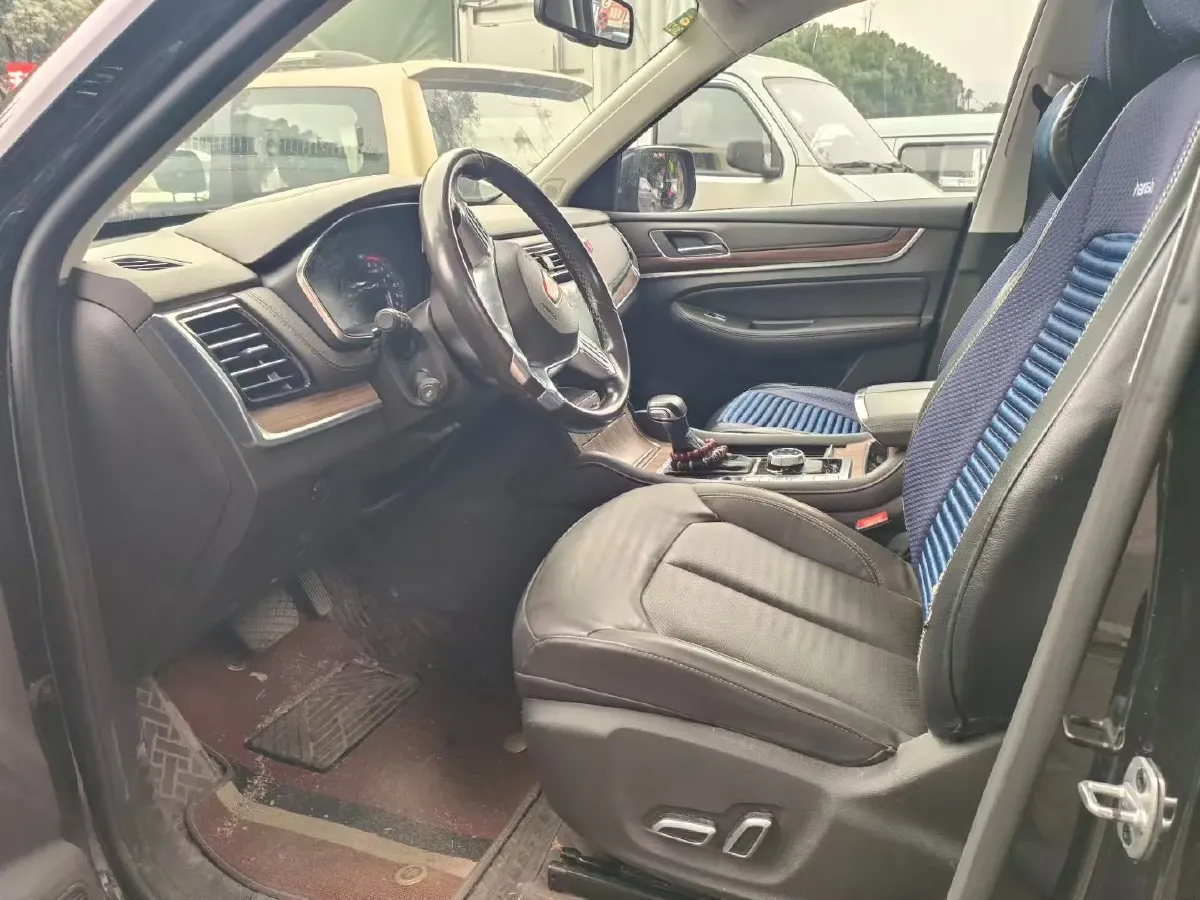 2019 Roewe RX8 2.0T 222HP L4 6AT,autocango,china used car exporter,china ev exporter,chinese used car exporter,chinese used ev exporter