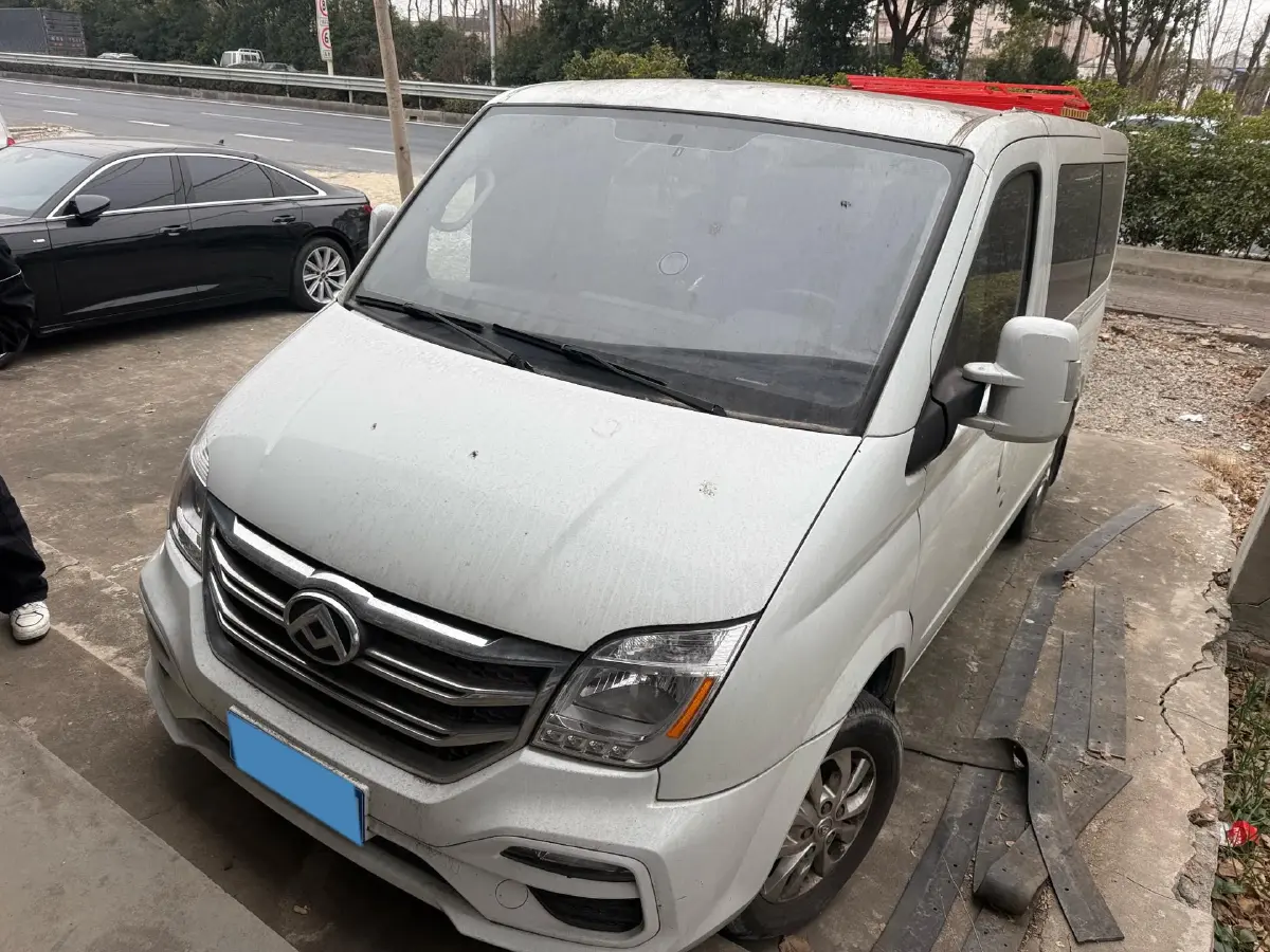 2020 MAXUS XinTu V80 2.0T 139HP L4 6MT