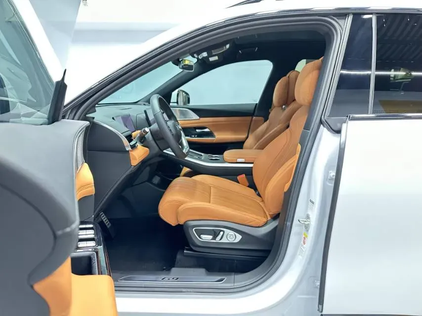 2022 Jeep Gladiator 3.6L 284HP V6 8AT,autocango,china used car exporter,china ev exporter,chinese used car exporter,chinese used ev exporter