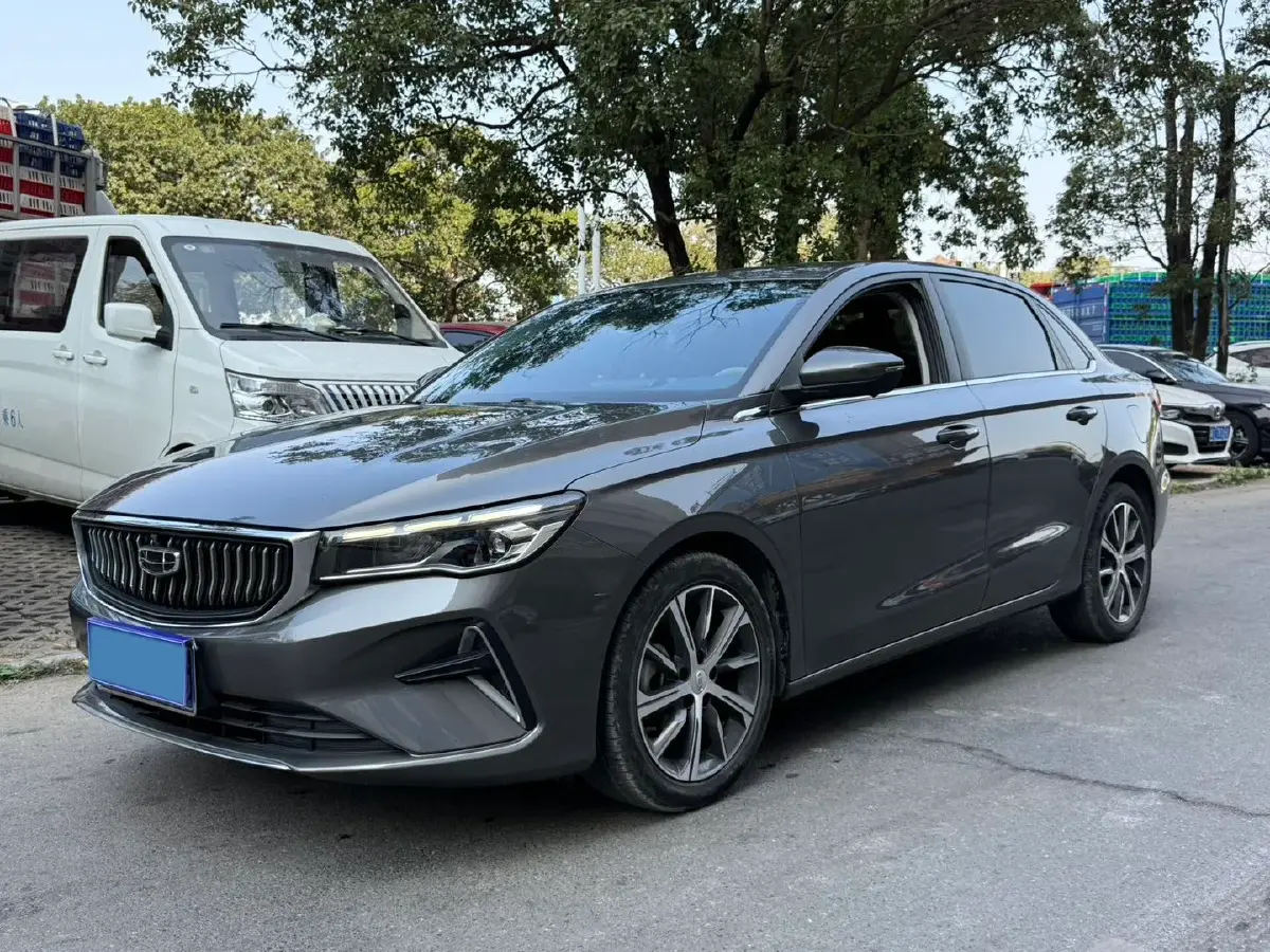 2022 Geely Emgrand 1.5L 114HP L4 CVT