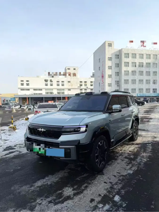 2025 FangChengBao Bao 8 2.0T 245HP L4 E-CVT PHEV 36.8KWH