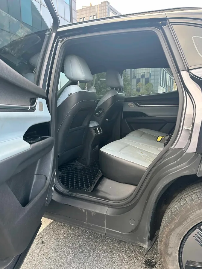 2023 Chery EV eQ7 BEV 67.12KWH,autocango,china used car exporter,china ev exporter,chinese used car exporter,chinese used ev exporter