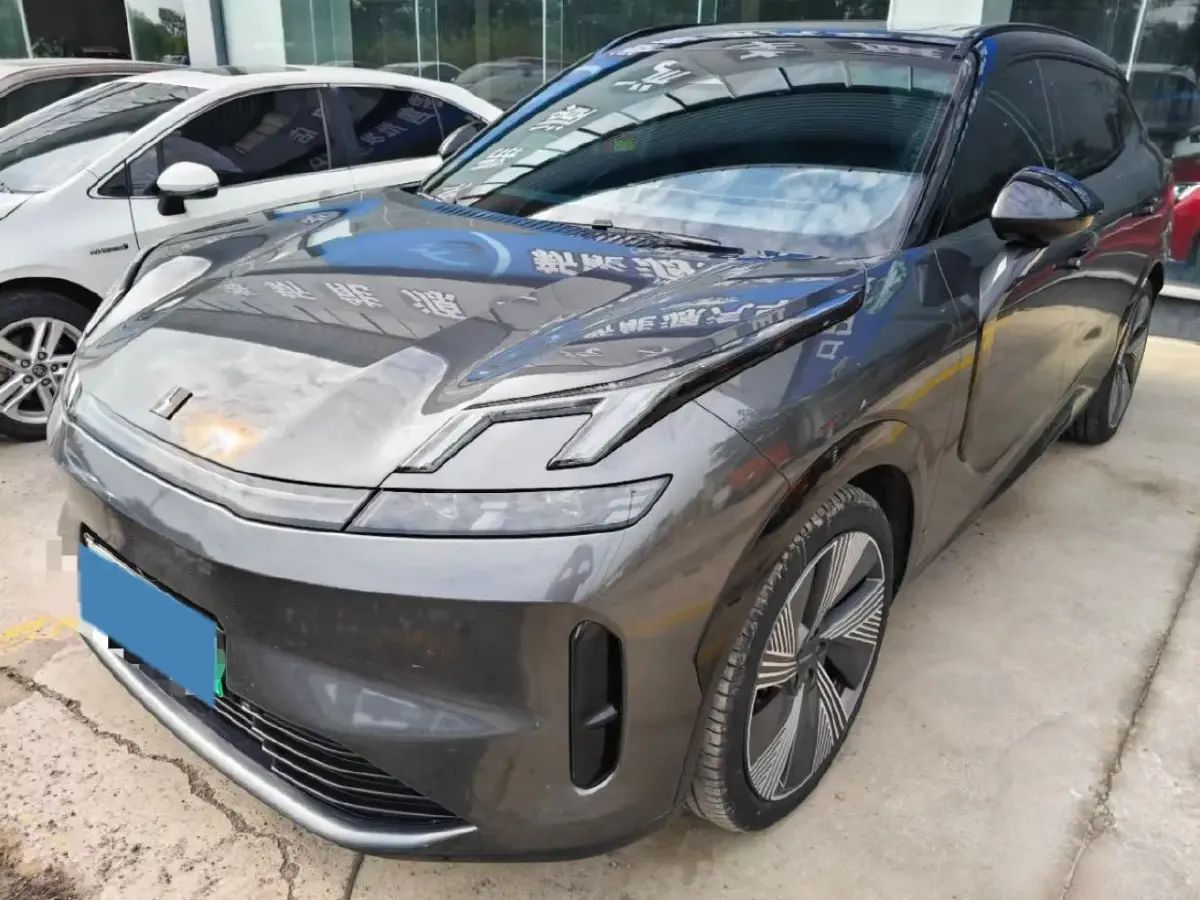 2023 LYNK&CO 08 EM-P 1.5T 163HP L4 3DHT PHEV 39.8KWH