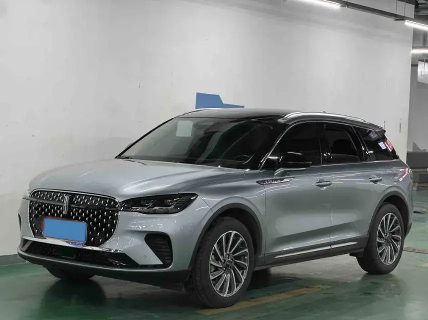 2023 Lincoln Corsair 2.0T 261HP L4 8AT