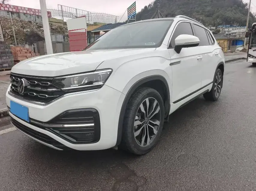 2022 Volkswagen Tayron 2.0T 220HP L4 7DCT