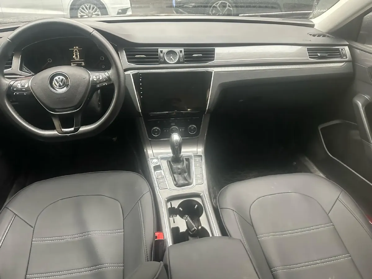 2017 Volkswagen Passat 1.8T 180HP L4 7DCT,autocango,china used car exporter,china ev exporter,chinese used car exporter,chinese used ev exporter